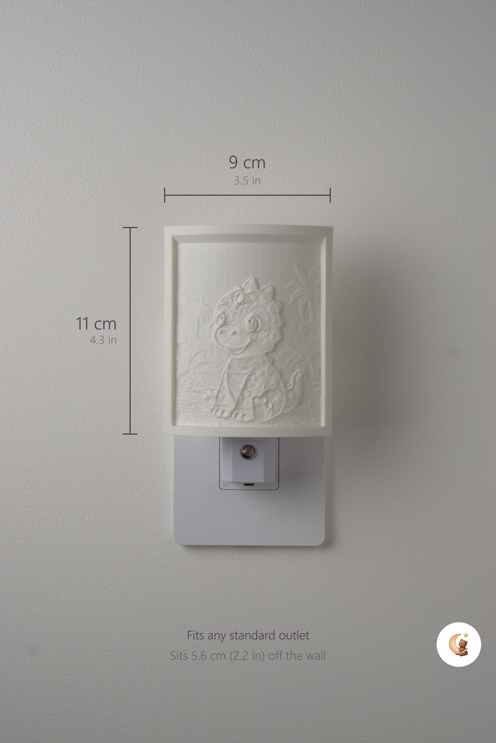 Size guide: the Dinosaur night light is 9 cm (3.5 in) wide by 11 cm (4.3 in) tall and fits any standard outlet