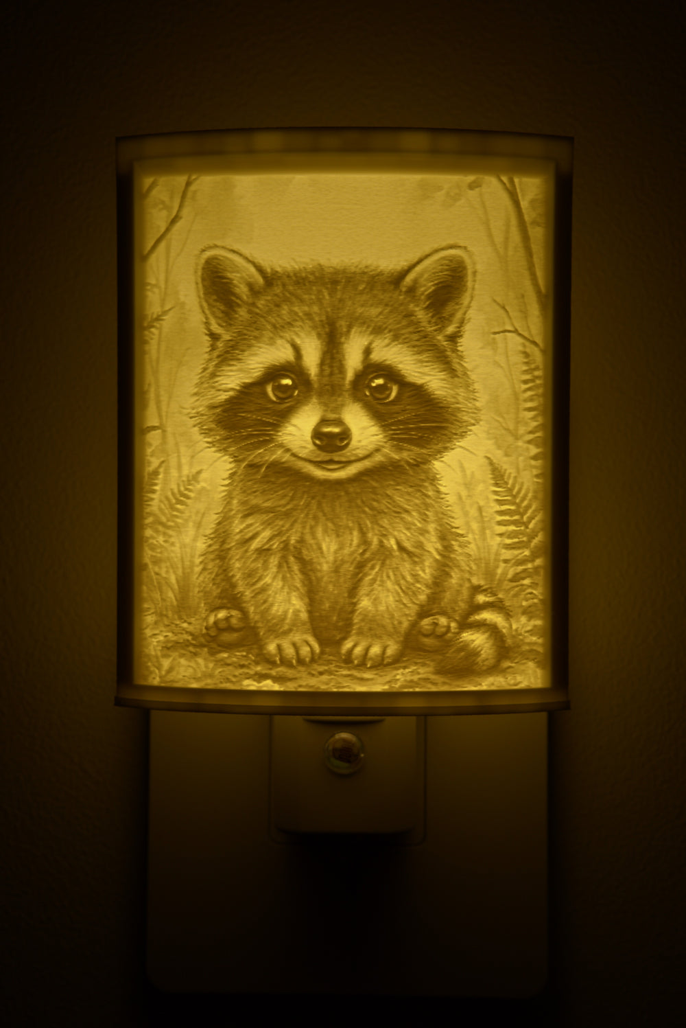 Close-up of the raccoon design in warm light